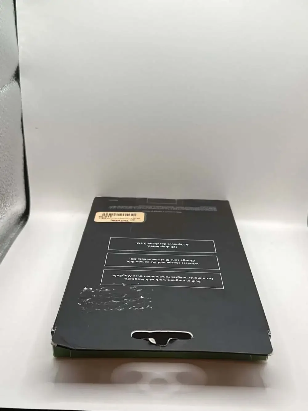 Kate Spade New York Protective Case for iPhone 17 Pro Max MagSafe Compatible Flo